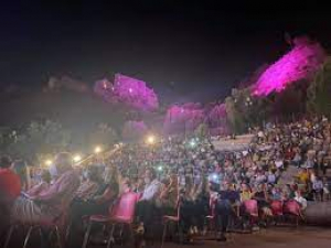 Roccella Summer Festival, tutto pronto al Teatro al Castello