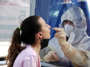 Tamponi gratuiti, la senatrice Granato replica a Occhiuto: "Modo per rendere Costituzionalmente accettabile il Green Pass''