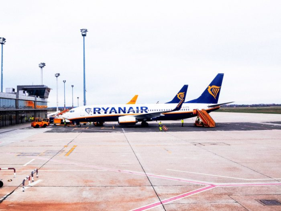 Ryanair Crotone-Bergamo in ritardo di tre ore
