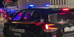 Furti di auto per riciclare ricambi, 17 arresti in Calabria