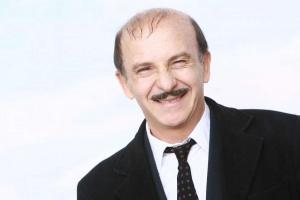 Carlo Buccirosso in scena al Teatro Rendano di Cosenza