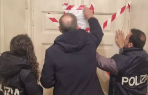 Finse il suo rapimento, sequestrato il centro antiviolenza che gestiva in Calabria