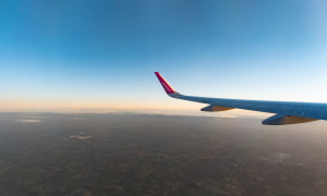 Disagi a Lamezia per centinaia di passeggeri: 14 ore di ritardo per il volo con direzione Milano