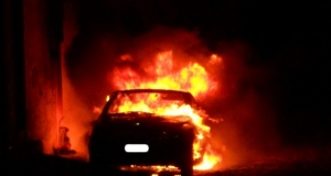 Incendio nella notte: sei auto coinvolte a Catanzaro