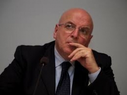 Mario Oliverio: giusto  il riconoscimento del ''Telesio'' a Rodot&agrave;