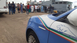 Sbarco di migranti a Crotone, identificati e fermati due presunti scafisti turchi