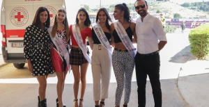 Miss Italia Calabria allo Stadio in visita al San Vito Marulla per Cosenza-Pescara