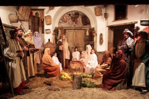 Natale a San Roberto dal presepe vivente alla tombolata