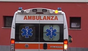 Perde il controllo dell'auto, morto un 20enne nel cosentino