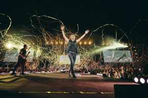 Luciano Ligabue in tour nel prossimo autunno. Il 27 novembre sar&agrave; in concerto al PalaCalafiore di Reggio Calabria