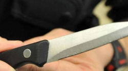 Minaccia e offende compagna, madre e figlia: un arresto a Crotone