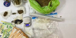 Tre etti di droga e 6mila euro in contanti: arrestato per spaccio nel vibonese