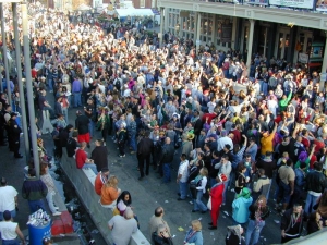La danza contro la violenza. Arriva il flash mob One Billion Rising