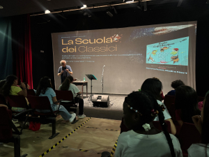 Mendicino, il teatro che unisce generazioni: dai sogni di Rodari alla forza di Artemisia Gentileschi, una giornata che racconta il potere della cultura
