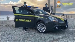 Sei kg di coca in auto direzione Sicilia, donna arrestata