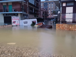 Catanzaro &egrave; la mia citt&agrave;: solidariet&agrave; totale alla Marina devastata dal ciclone Harry