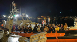 Migranti: nuovo sbarco a Roccella Ionica