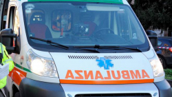 Auto esce fuori strada e si ribalta, due nuove vittime sulla 106