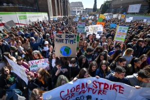 Clima: in Calabria centinaia di studenti partecipano ad iniziativa