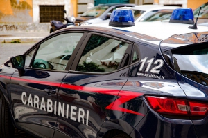 Tenta di rubare il borsello a carabiniere, arrestato a Reggio Calabria