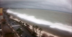 Maltempo in Calabria, divieto di accesso al lungomare a Catanzaro