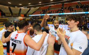 Redel sempre ad alta quota, vittoria numero 18