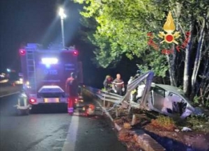 Auto perde il controllo nel catanzarese: un morto ed un ferito