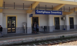Castiglione Cosentino, donna muore investita da treno