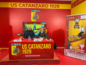 Presentata laVI edizione di ''Artisti in Corsia'', si rafforza la sinergia tra l&rsquo;associazioneAcsa&amp;Ste Ets e l&rsquo;Us Catanzaro per realizzare i sogni dei bambini