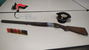 Fucile clandestino e munizioni a Vibo Valentia, 2 arresti
