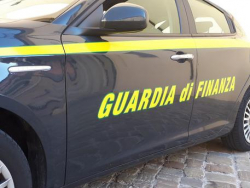 Droga: sequestrati da Gdf in Calabria 55 chili di marijuana