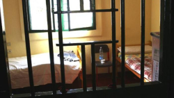 Micro telefono e hashish sequestrati nel carcere di Rossano