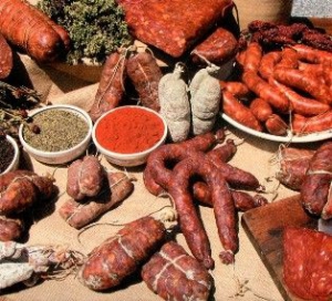 Consorzio: ''Capocollo, pancetta, soppressata e salsiccia sono prodotti dop''