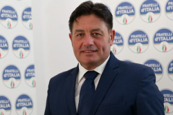 Danneggiamento auto Carabinieri, la solidariet&agrave; del Senatore Ernesto Rapani